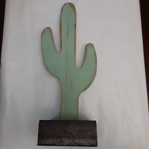 Cactus statue
